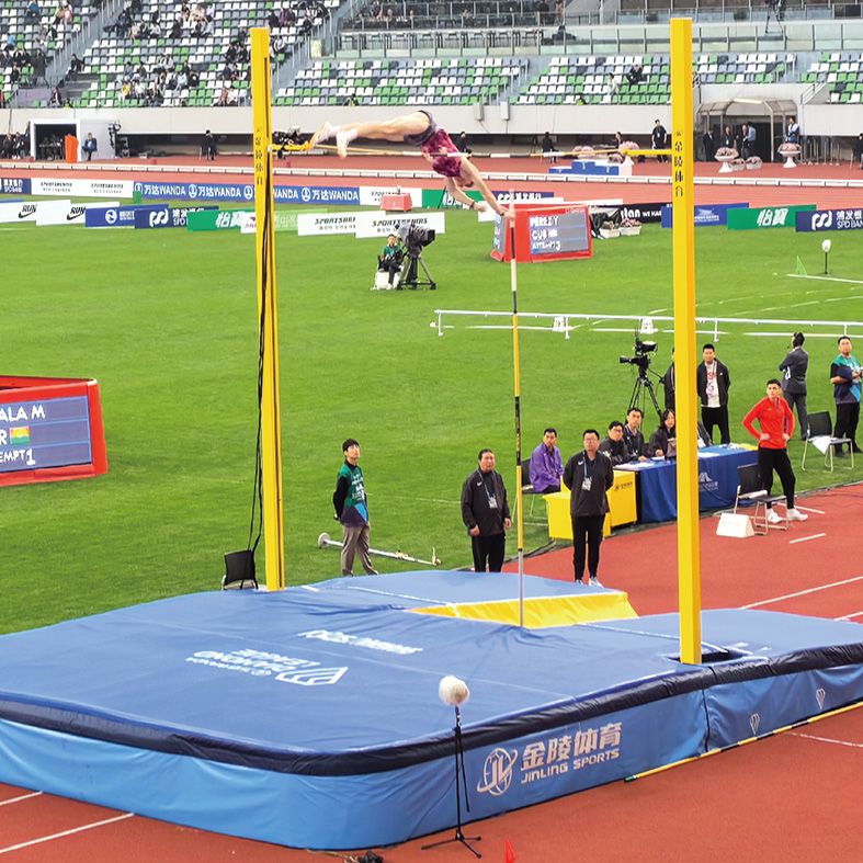 電動撐桿跳高架